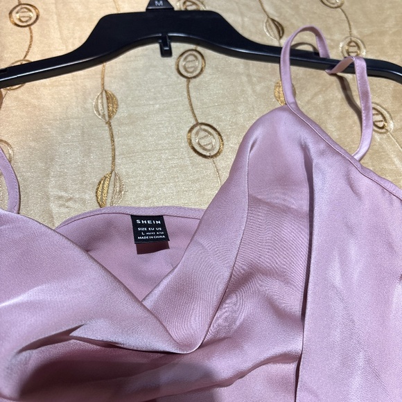 Outfit for medium size lady - Picture 4 of 5